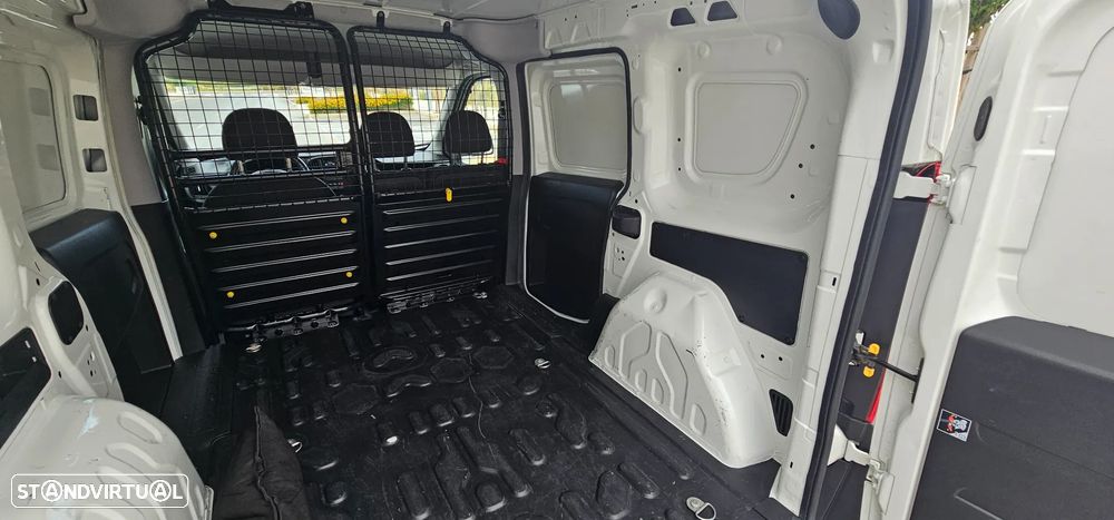 Fiat Doblo Cargo Diesel 1.3 MJ Easy 3L 4P (95cv) - 23