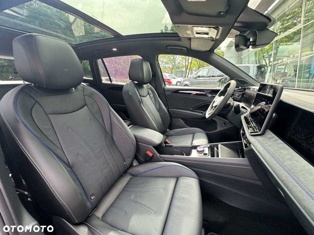 Volkswagen Tiguan - 13