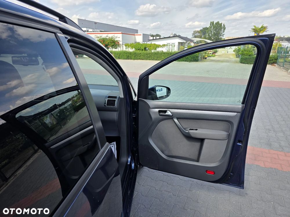 Volkswagen Touran 1.6 TDI DPF BlueMot Comfortline - 13