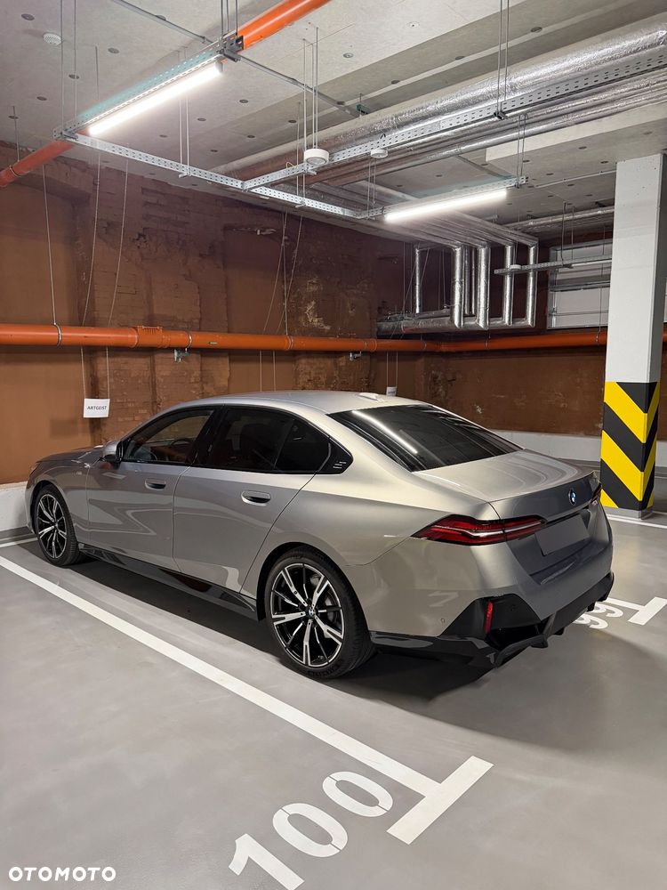BMW Seria 5 520d mHEV M Sport - 8
