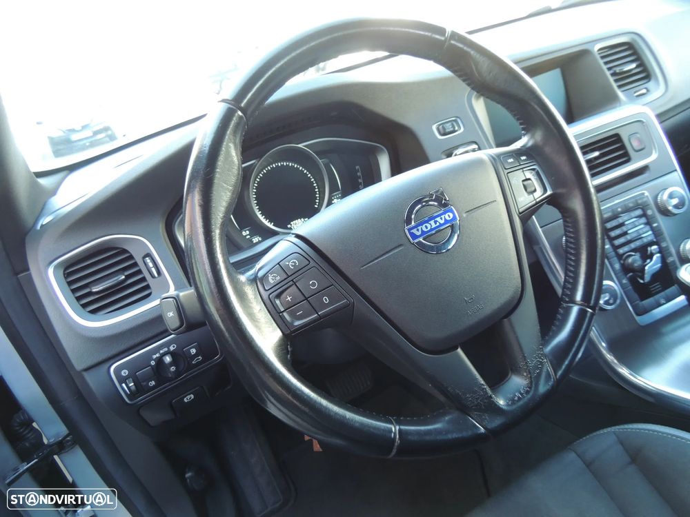 Volvo V60 D3 Geartronic Business Edition - 17