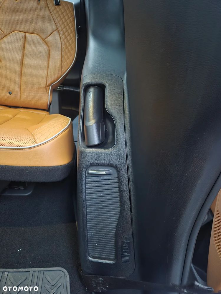 Chrysler Pacifica - 24