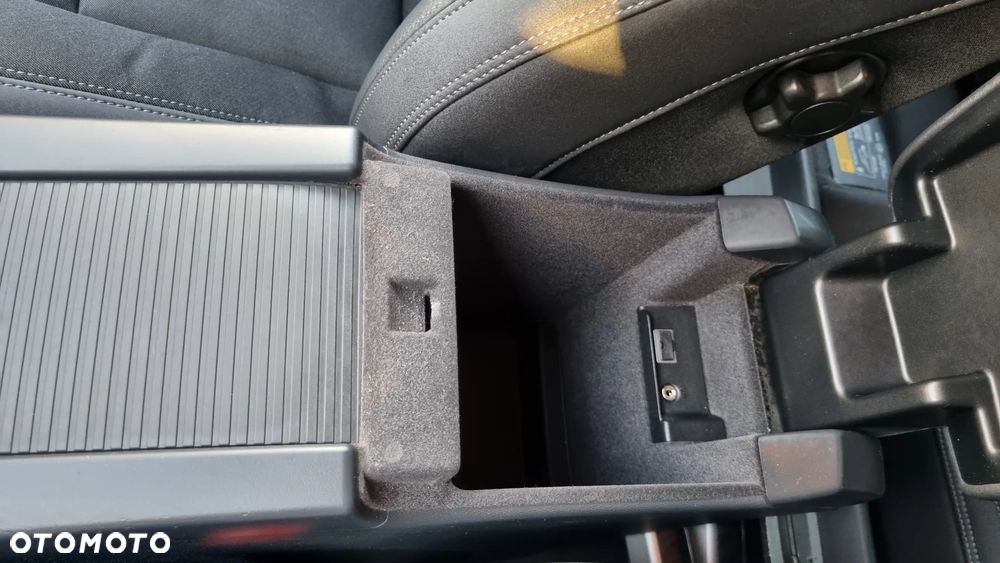 Volvo V60 D3 Geartronic Momentum - 31