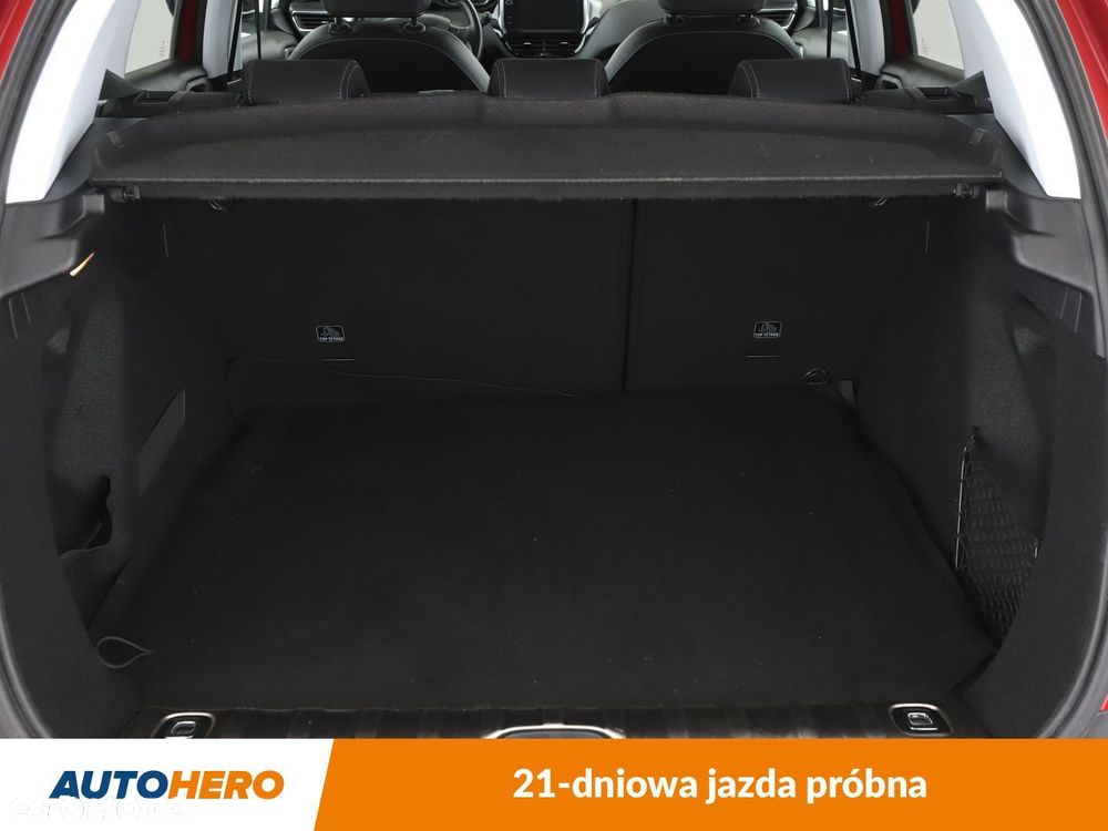 Peugeot 2008 - 18