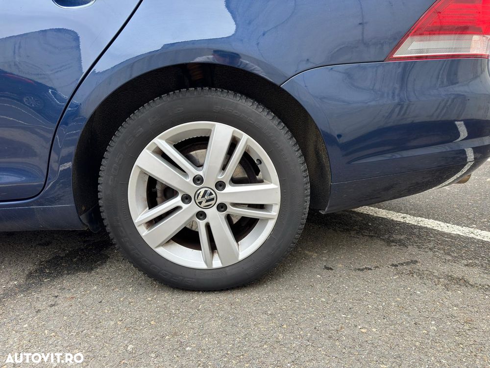 Volkswagen Golf - 9