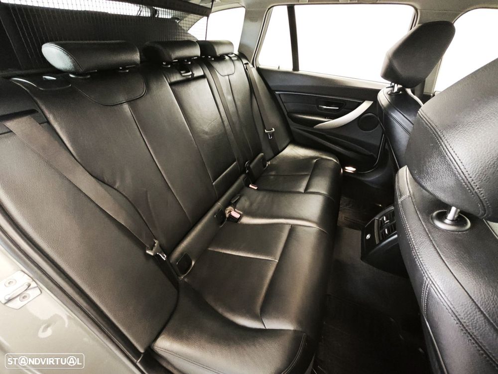 BMW 318 d Touring Line Luxury - 9