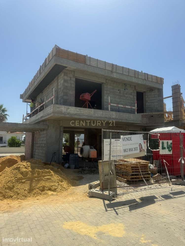 Moradia Nova em construção - Grande imagem: 4/18