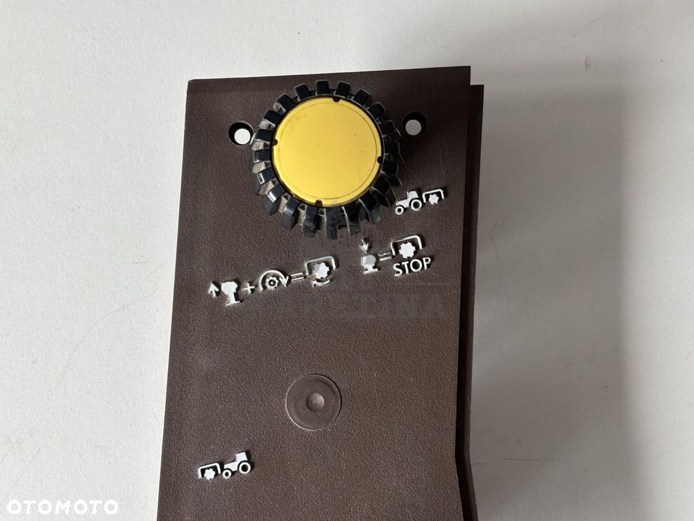 John Deere 6010 6110 6120 6130 6210 Panel Przełącznik Potencjometr Gałka Osłona Przełącznik WOM - 2