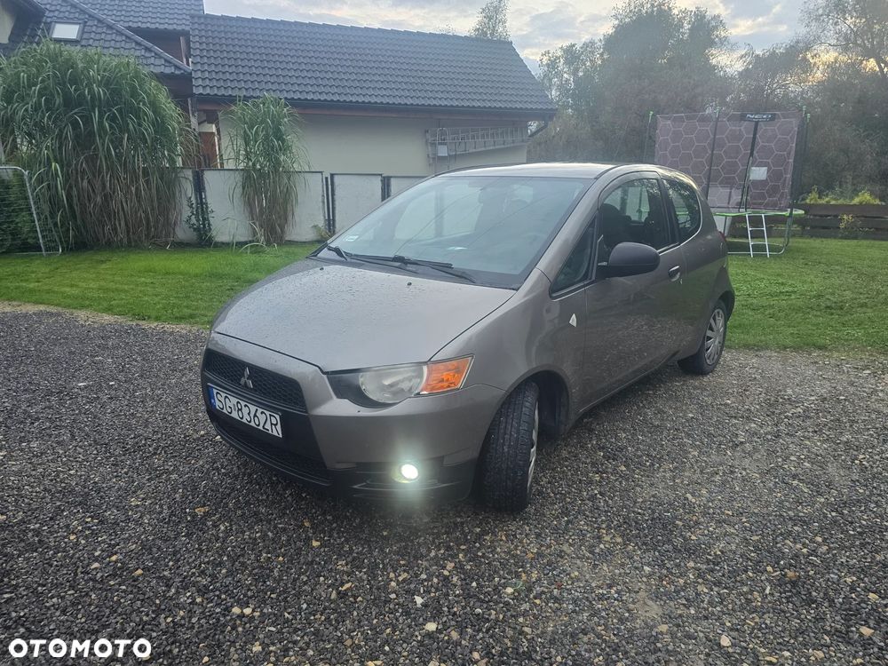 Mitsubishi Colt - 1
