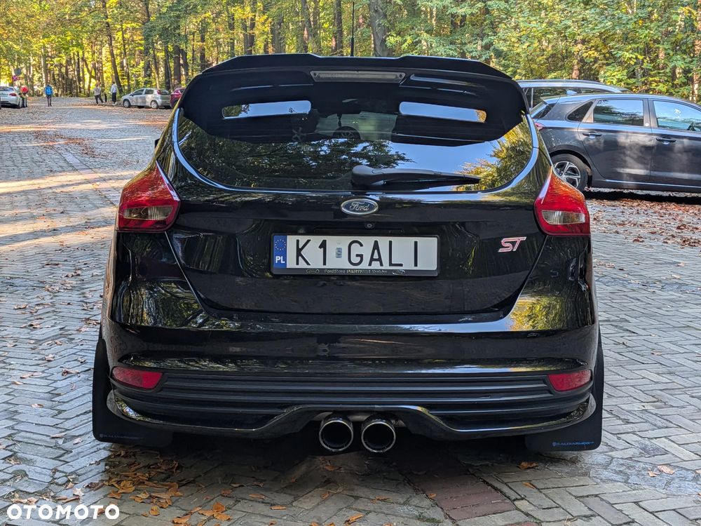 Ford Focus 2016 photo 2