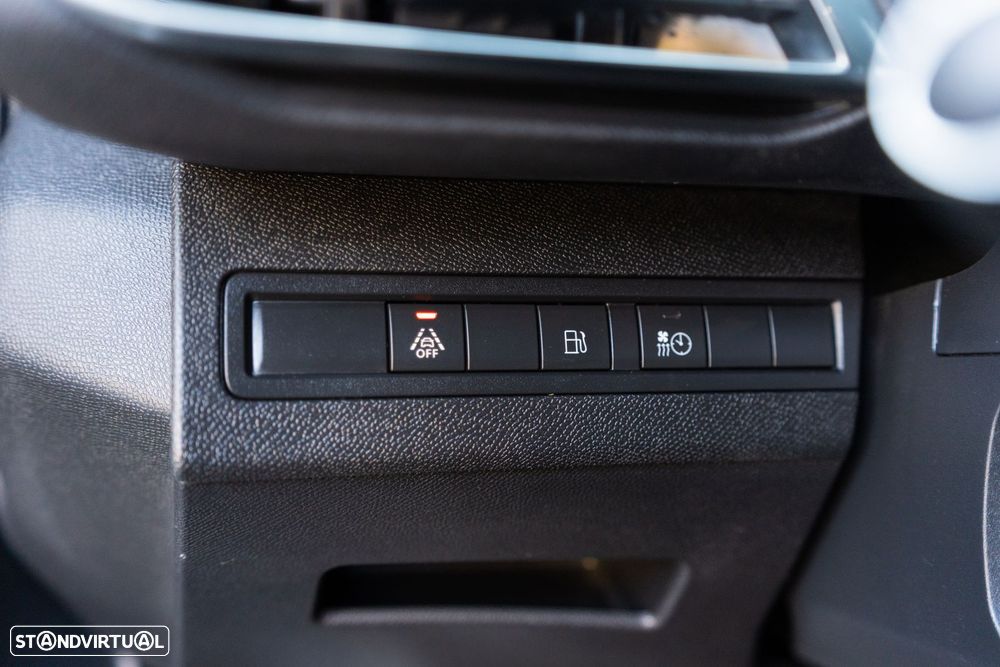 Peugeot 3008 1.6 Hybrid GT Line e-EAT8 - 25