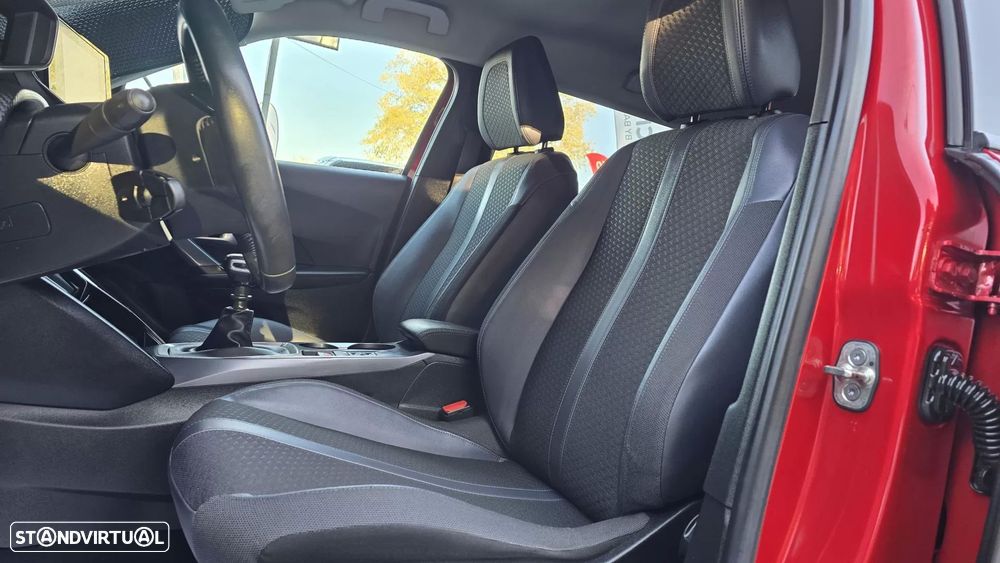 Peugeot 2008 1.2 PureTech Allure Pack - 12