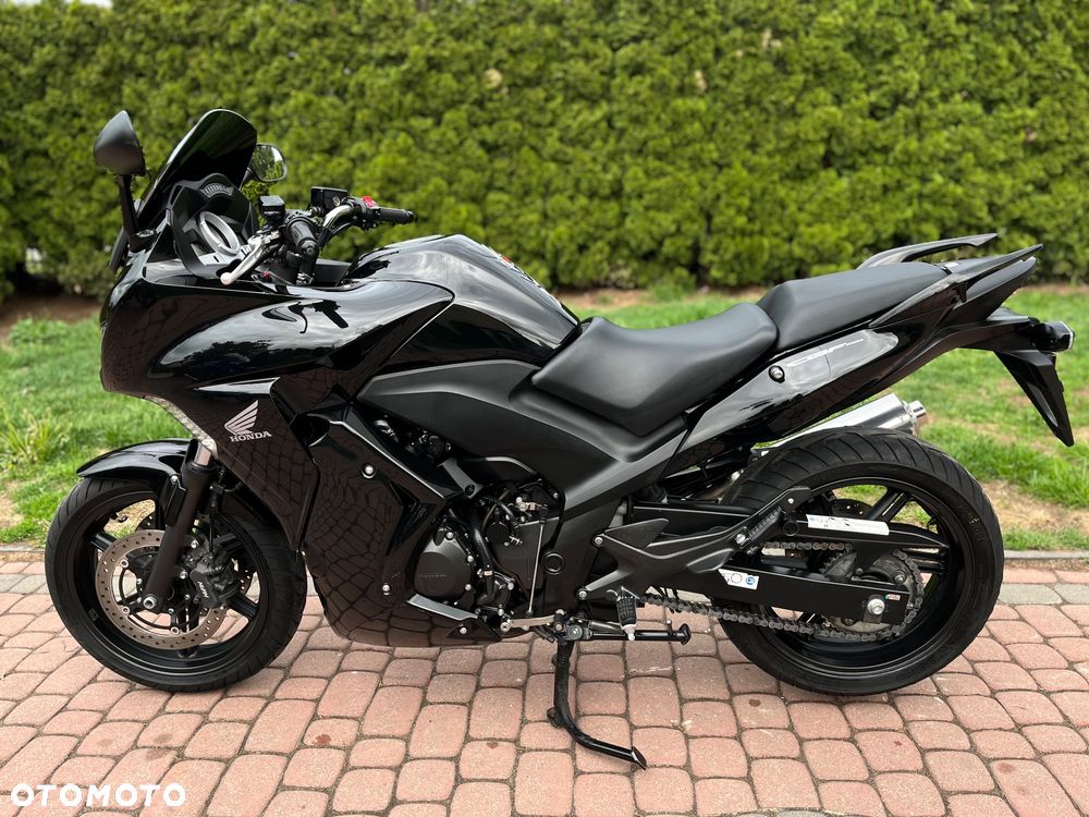 Honda CBF - 10