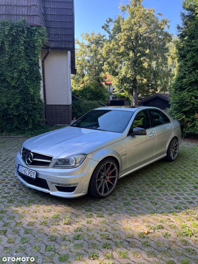 Mercedes-Benz Klasa C 63 AMG - 2