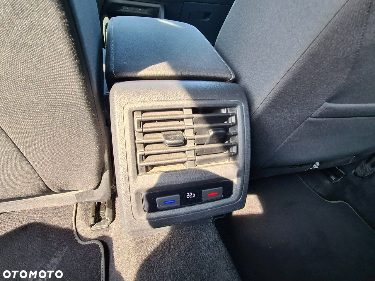 Volkswagen Golf - 24