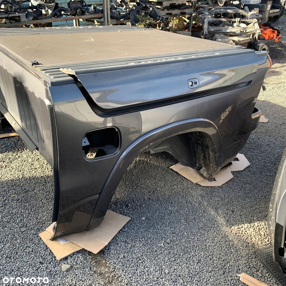 Paka zabudowa ćwiartka RAMBOX PAU błotnik tył DODGE RAM V 1500 LIMITED 22r - 2