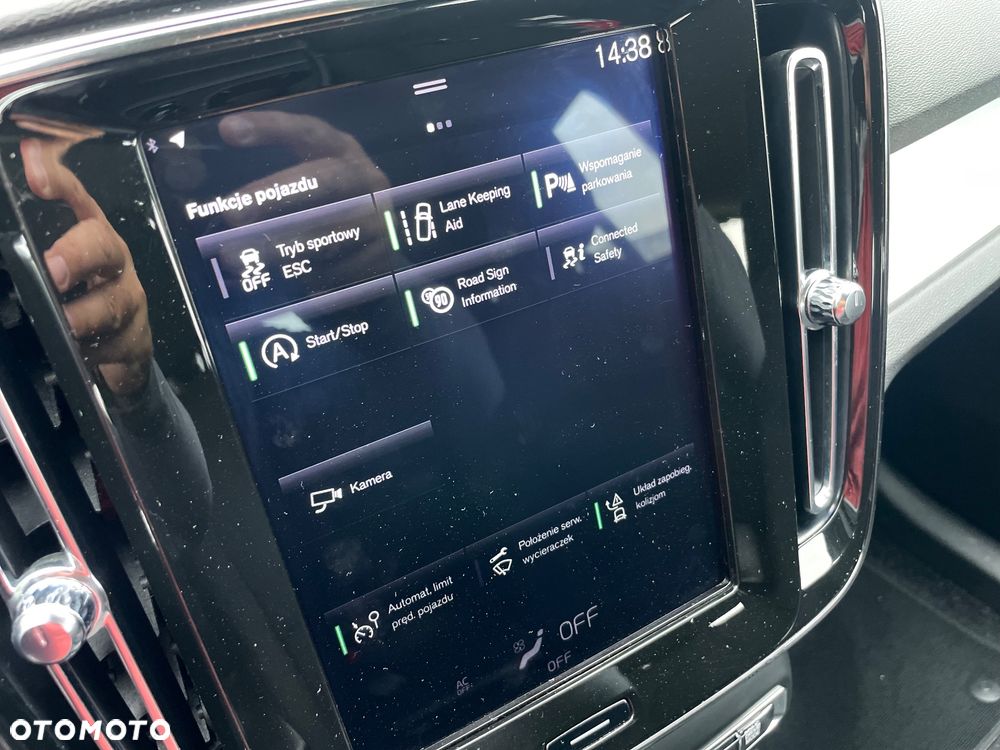 Volvo XC 40 D3 Momentum - 21
