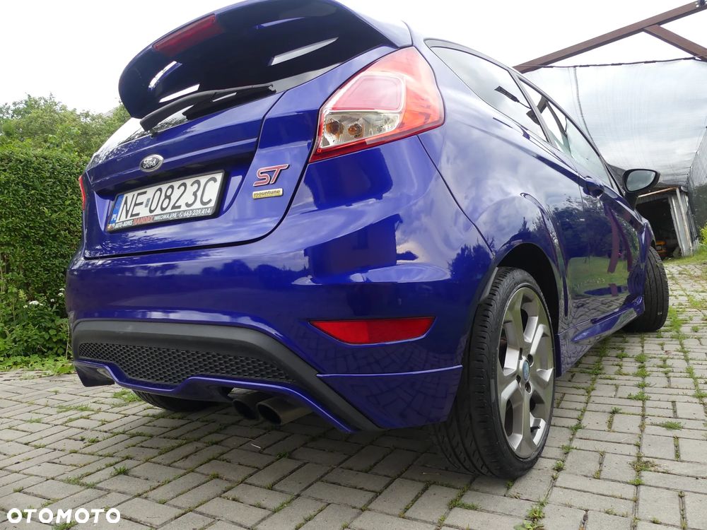 Ford Fiesta ST - 9