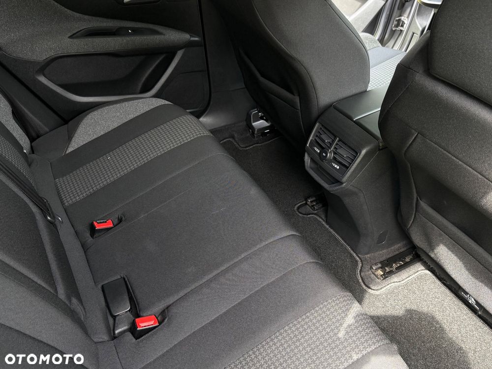 Peugeot 3008 BlueHDi 130 Stop & Start EAT8 Roadtrip - 12