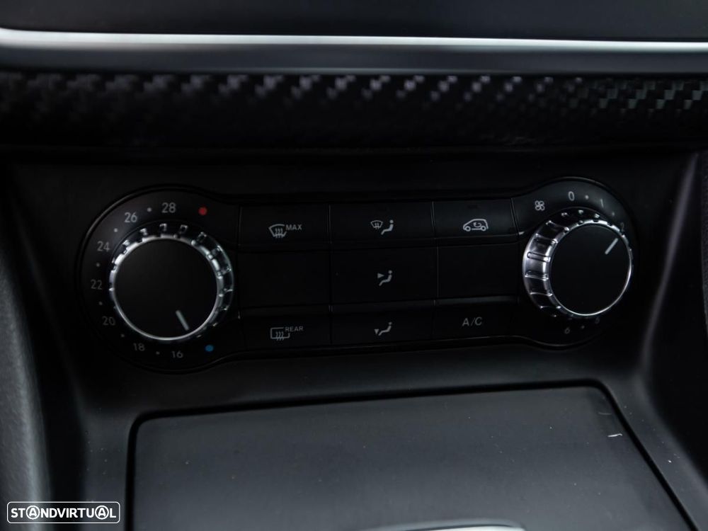 Mercedes-Benz A 220 - 18