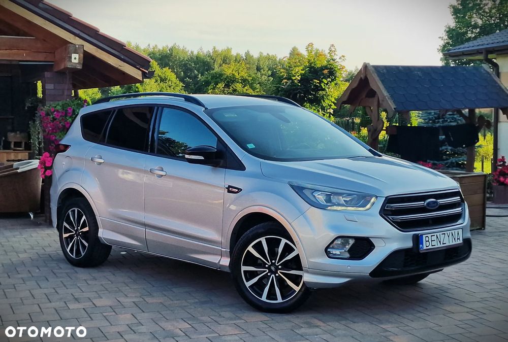 Ford Kuga 1.5 EcoBoost FWD ST-Line - 11