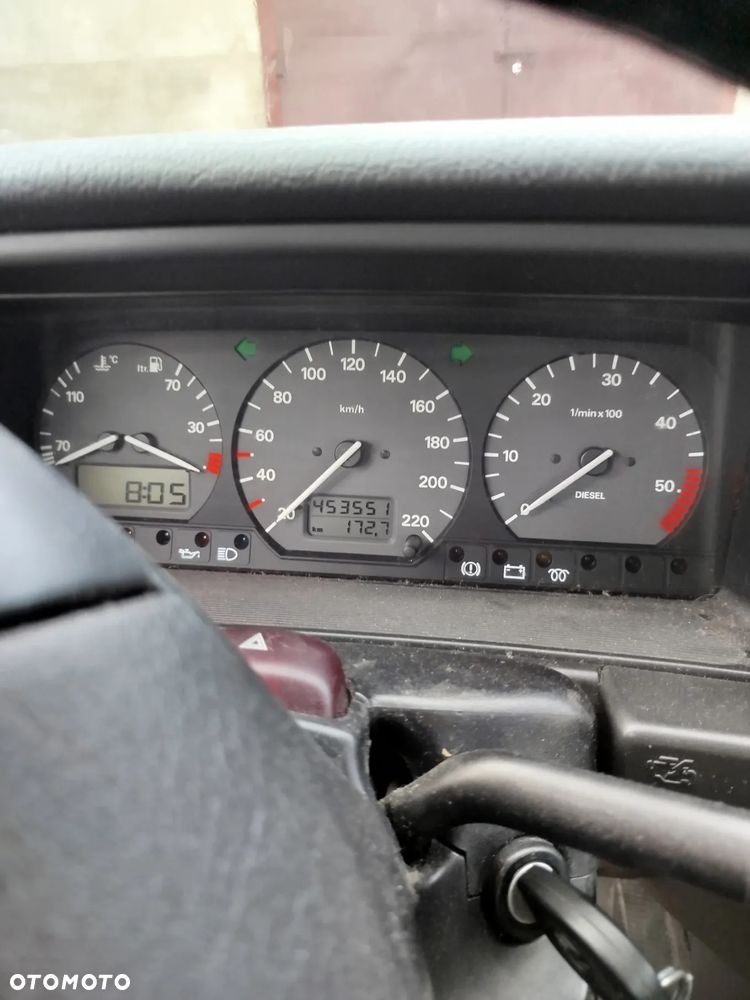 Volkswagen Passat 1.9 TDI GL - 9