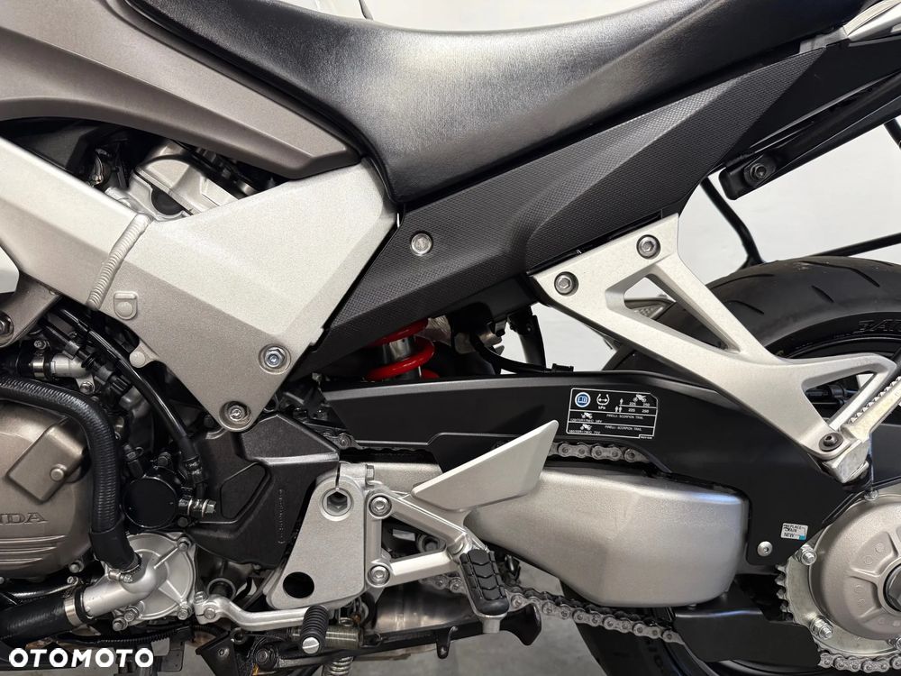 Honda VFR - 21