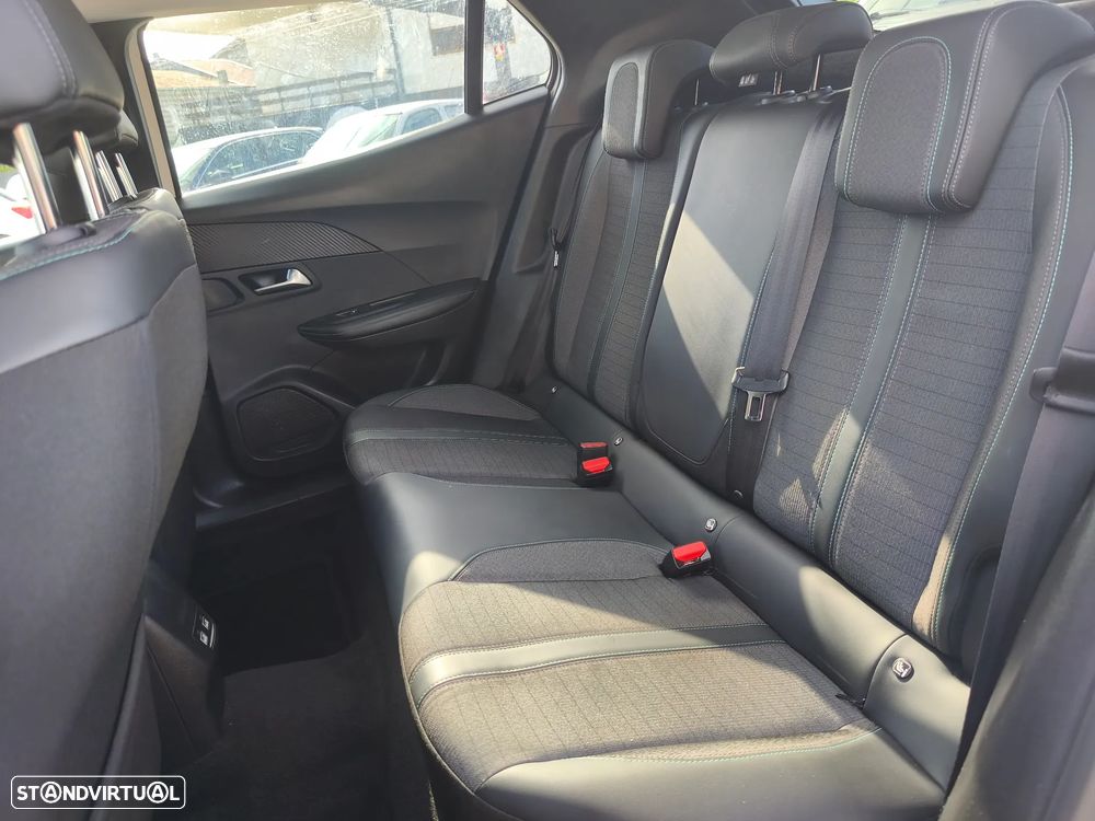 Peugeot 2008 1.5 BlueHDi Allure Pack EAT8 - 8