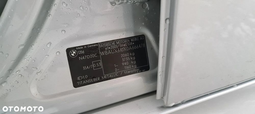 BMW Seria 3 320d DPF Touring - 18
