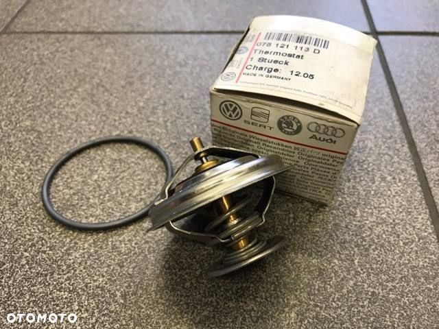 AUDI A3 8P1 8PA 3.2L TERMOSTAT NOWY ORG 075121113D - 1