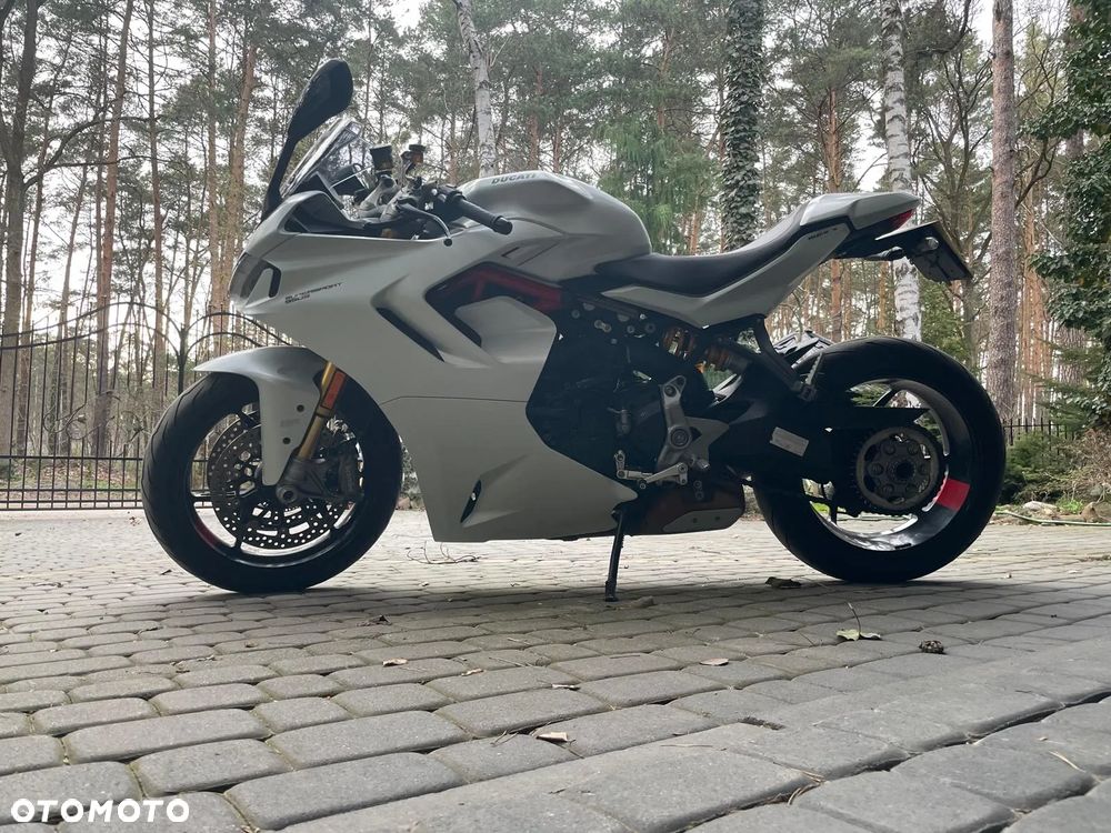 Ducati SuperSport - 8