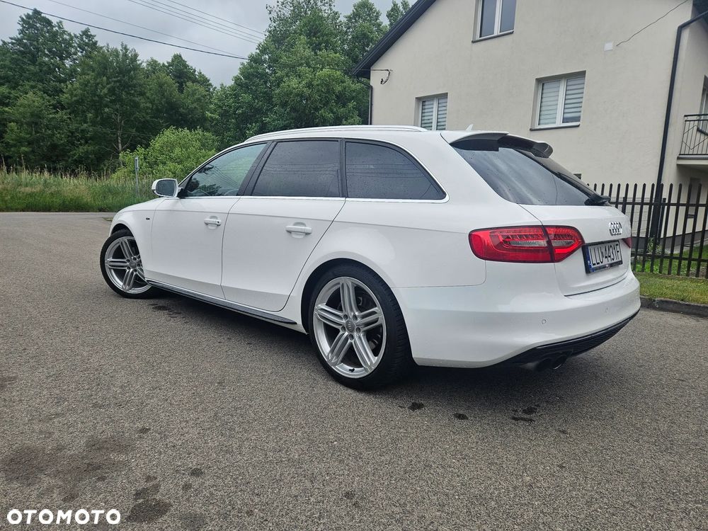 Audi A4 Avant 2.0 TDI DPF clean diesel multitronic S line Sportpaket - 12