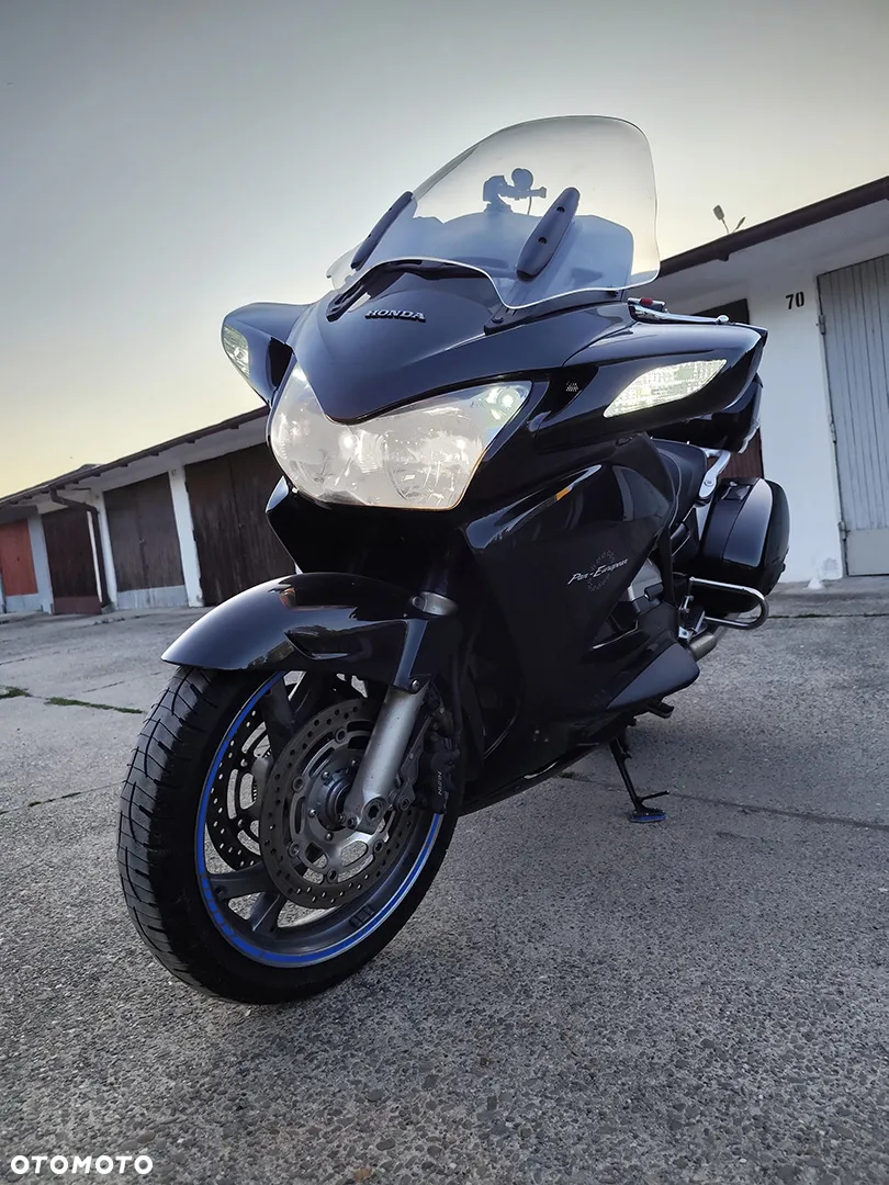 Honda ST - 5