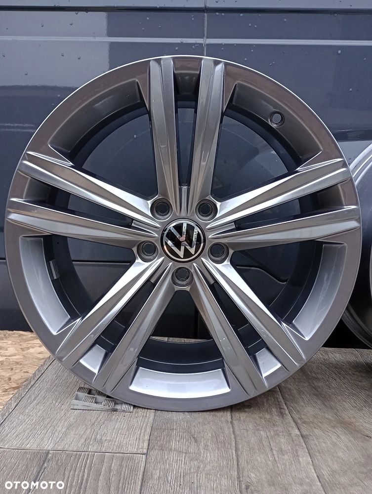 FELGI ALUMINIOWE 5x112 R18 8J ET40 VOLKSWAGEN ARTEON BEETLE CADDY CC GOLF ID BUZZ ID3 ID4 JETTA PASSAT PHAETON SHARAN TIGUAN TOURAN T-ROC - 7
