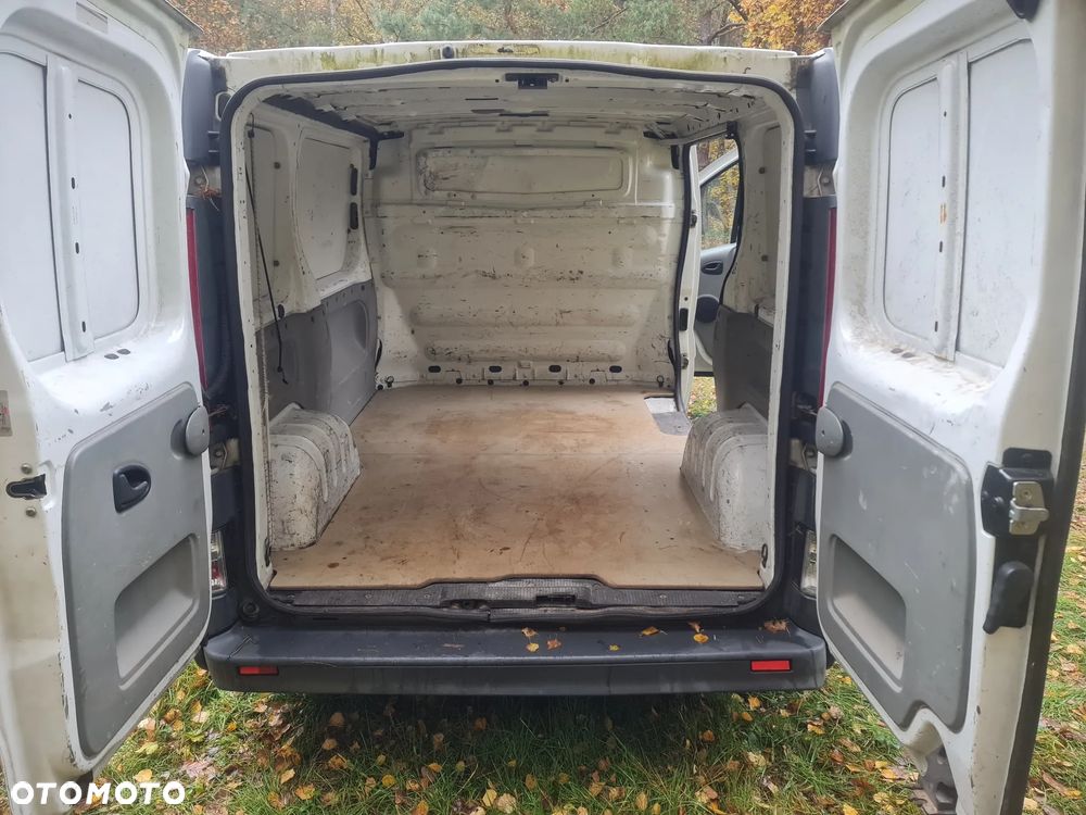 Renault Trafic - 12