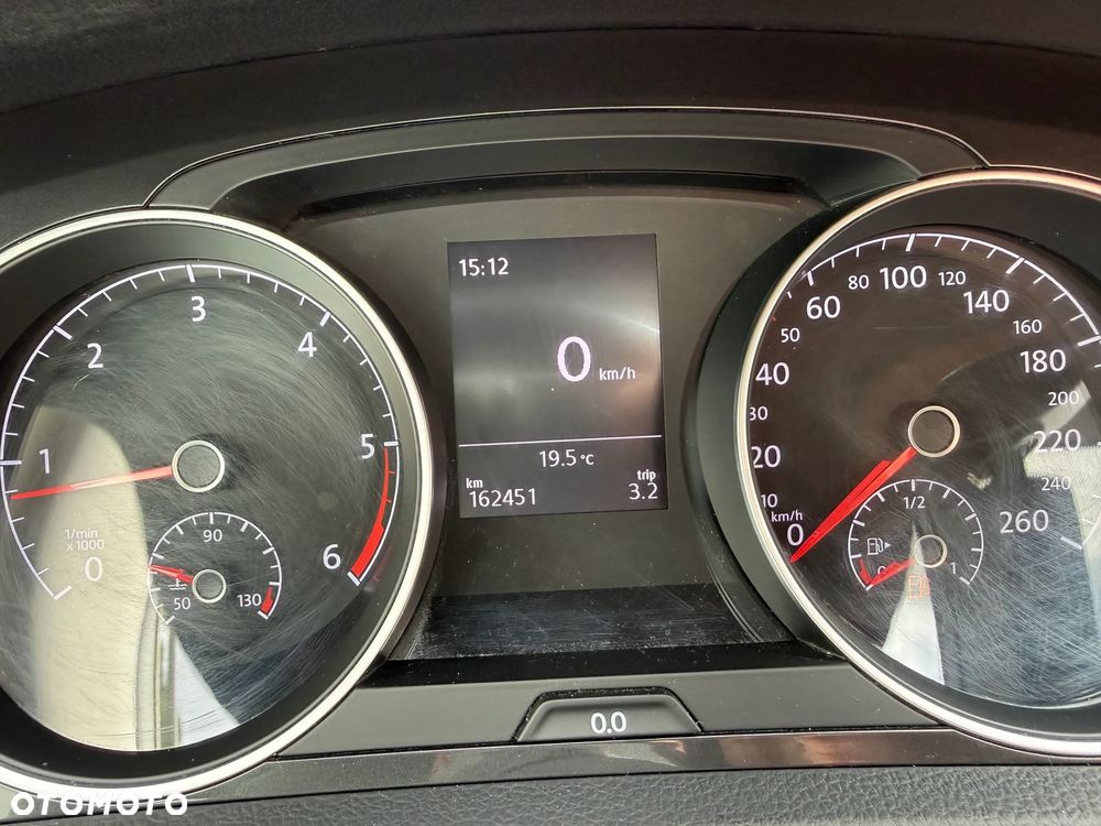 Volkswagen Golf 1.6 TDI SCR Comfortline - 18