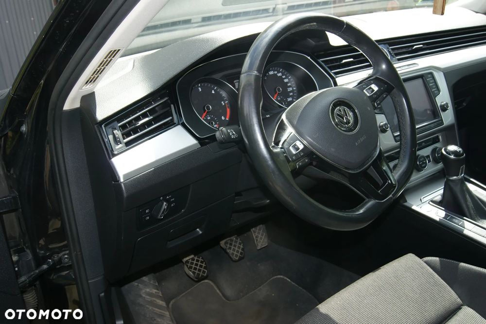 Volkswagen Passat 2.0 TDI BMT Comfortline - 8