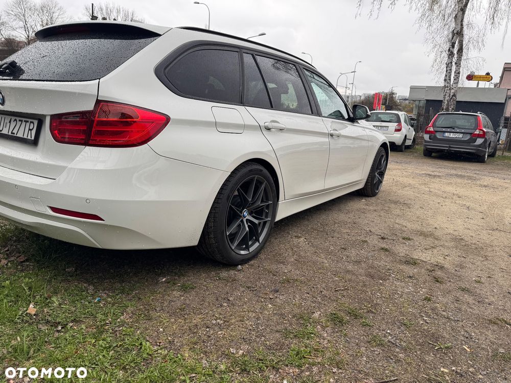 BMW Seria 3 320d - 19