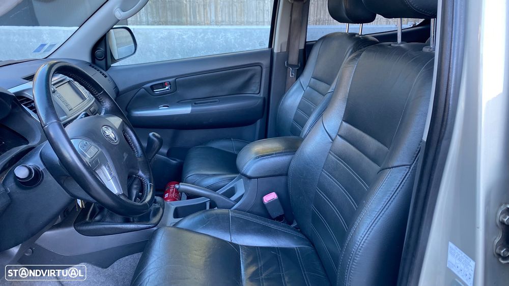Toyota Hilux 4x4 Cabine Dupla DPF Comfort - 14