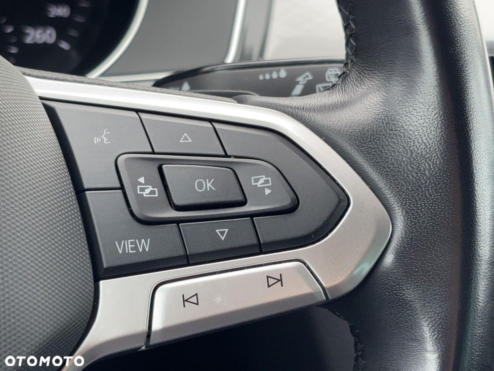 Volkswagen Passat Variant 2.0 TDI EVO Business DSG - 23