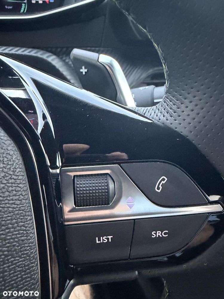 Peugeot 208 1.2 mHEV GT - 26