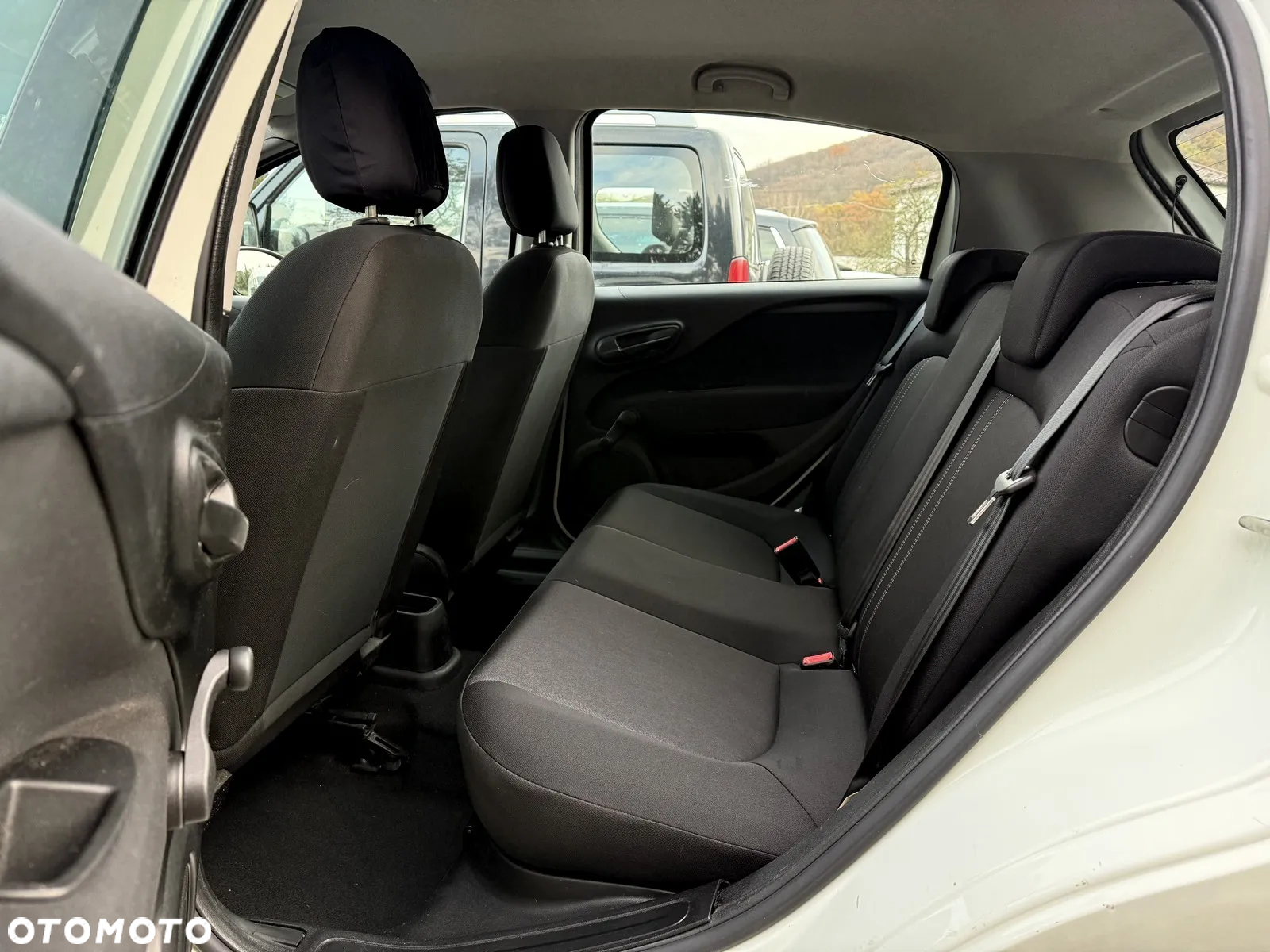Fiat Grande Punto - 22