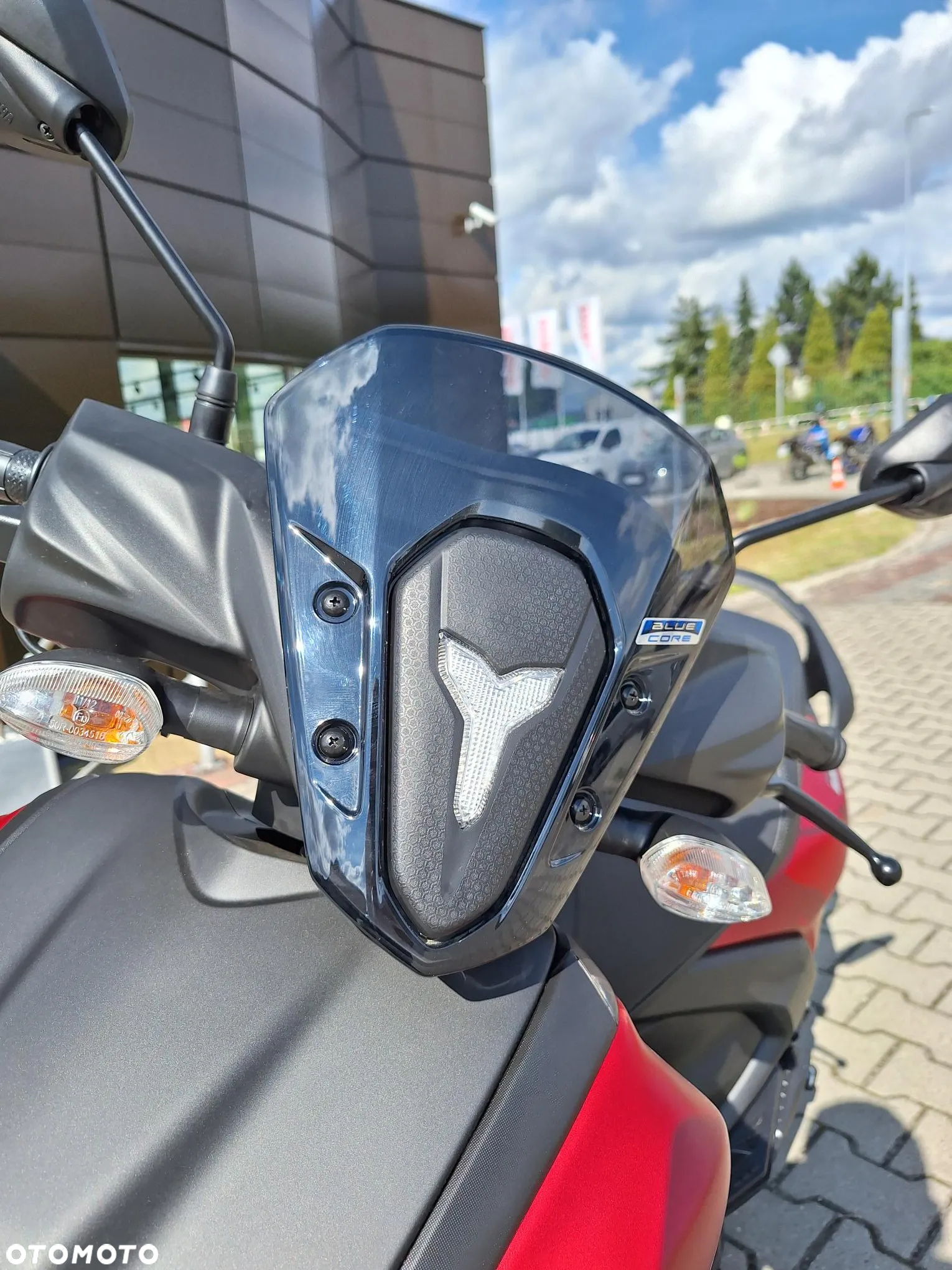 Yamaha ZR - 7