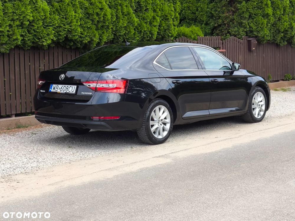 Skoda Superb 1.4 TSI ACT DSG Ambition - 3