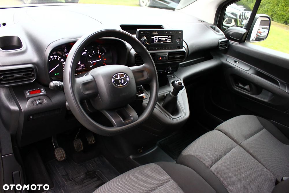 Toyota Proace City CHŁODNIA 1.5D-4D 102KM LONG L2 3 Osobowy - 25