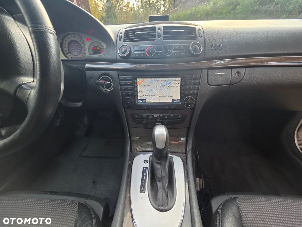 Mercedes-Benz Klasa E - 9