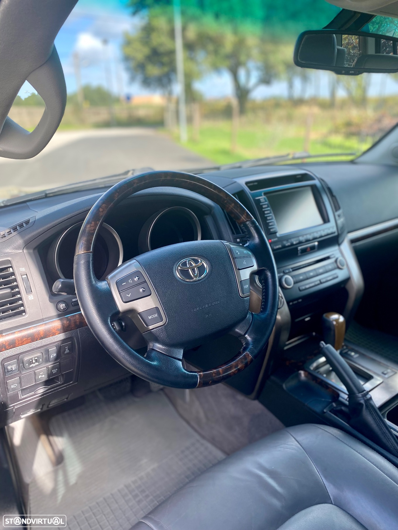 Toyota Land Cruiser 4.5 D-4D V8 - 6
