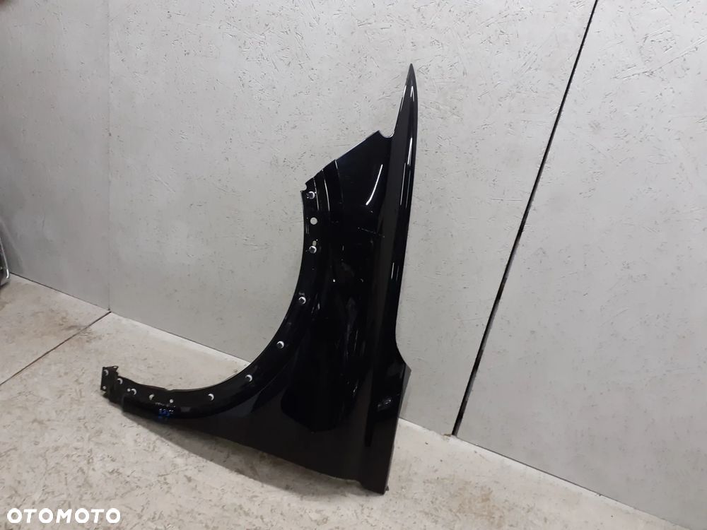 BŁOTNIK PRZEDNI PRZÓD LEWY AUDI Q4 89A - 2