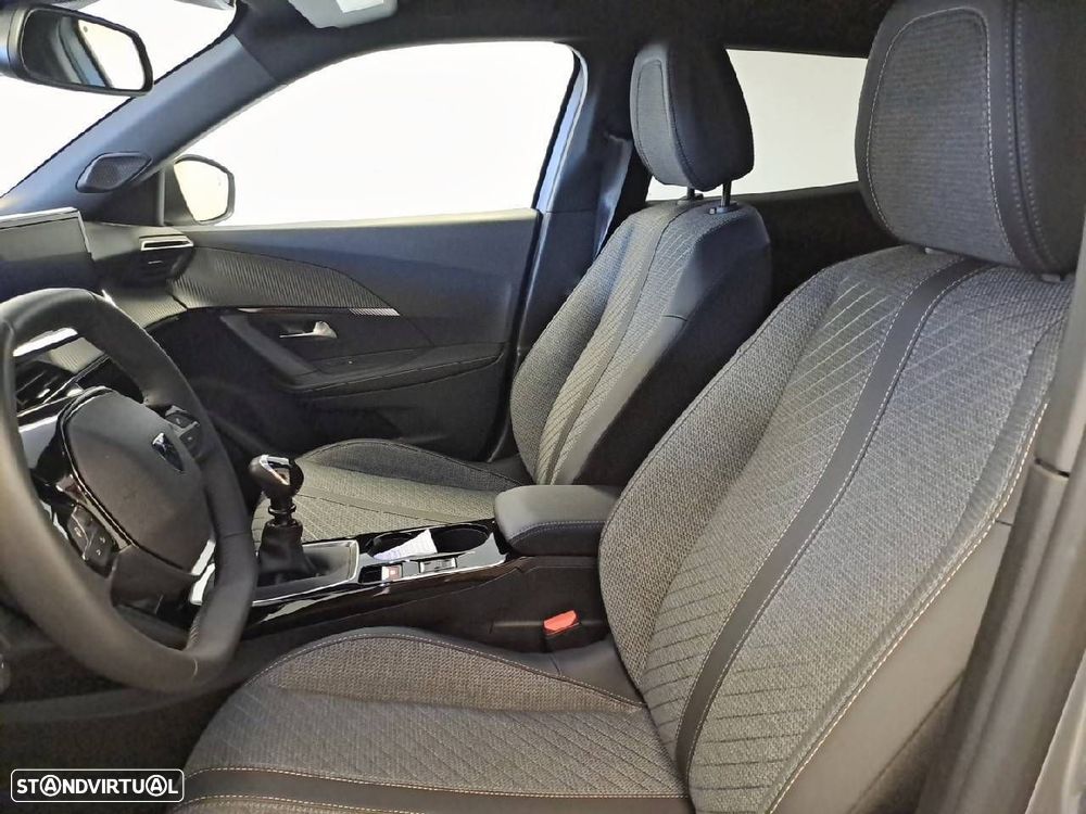 Peugeot 2008 1.2 Allure - 9