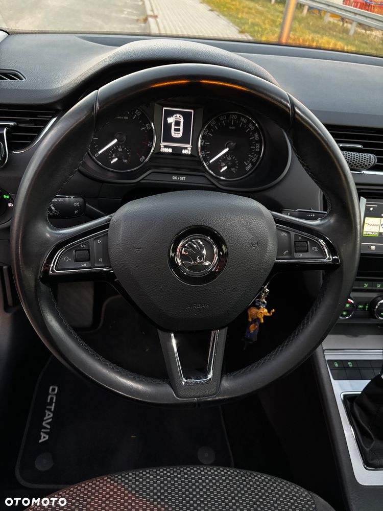 Skoda Octavia 1.4 TSI Ambition - 26